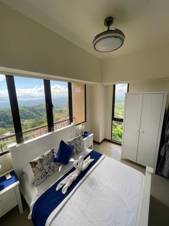 Апартаменти Splendido Tower 2 Ann'S Unit Tagaytay City Екстер'єр фото